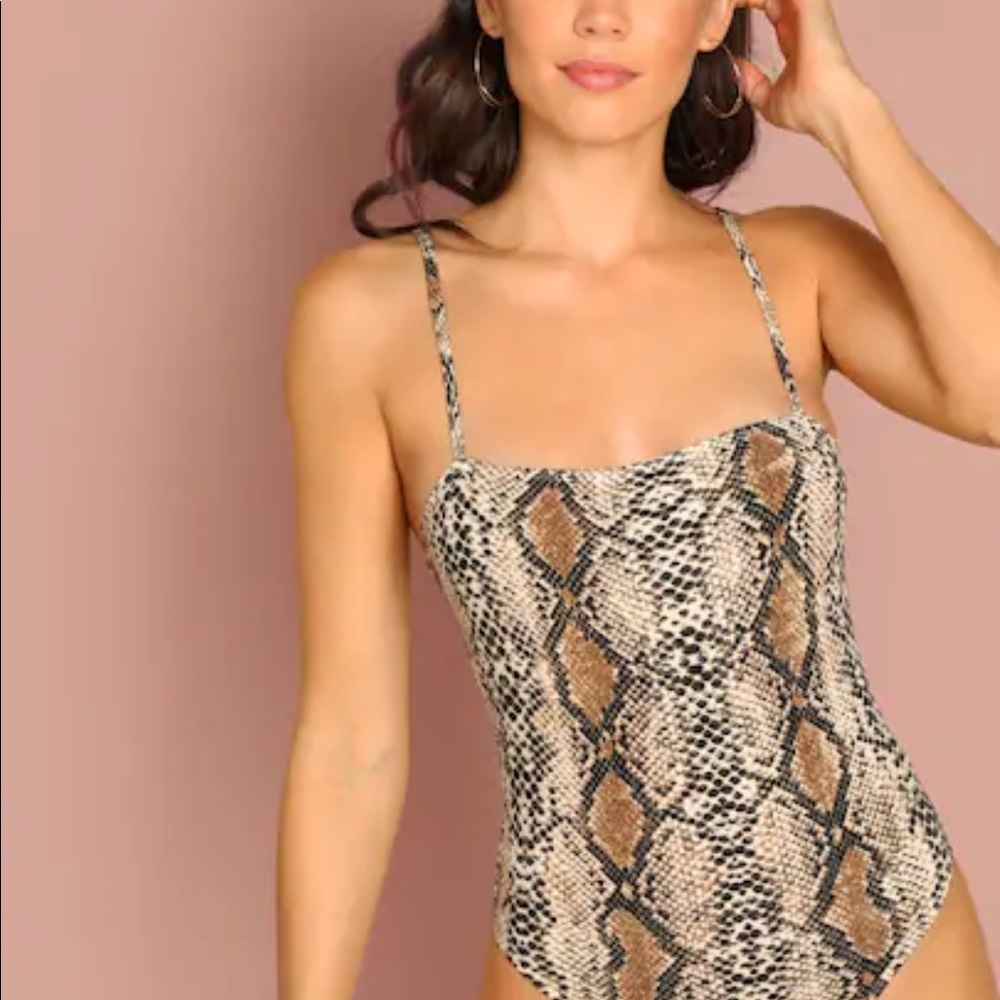 Women’s snake skin print bodysuit NWT